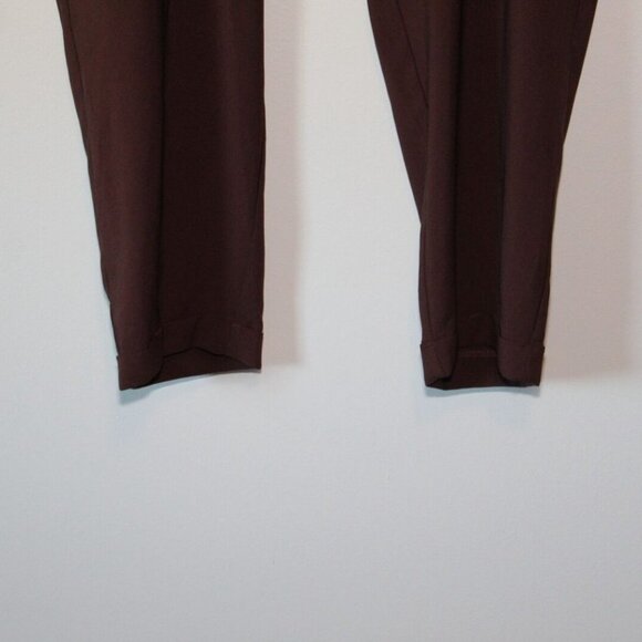 NWT Torrid Raisin Brown Crepe Self Tie Tapered Pant Plus Size 4 4X H13554 - Picture 4 of 11